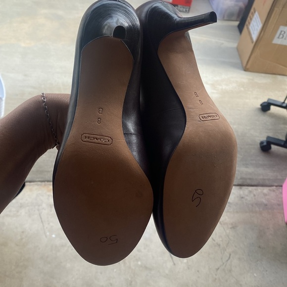 Authentic Coach Heels Brown size 8 - Picture 5 of 7